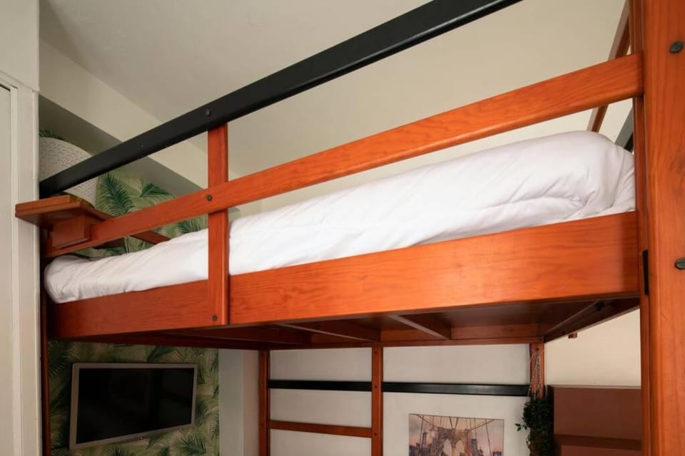 bunk bed