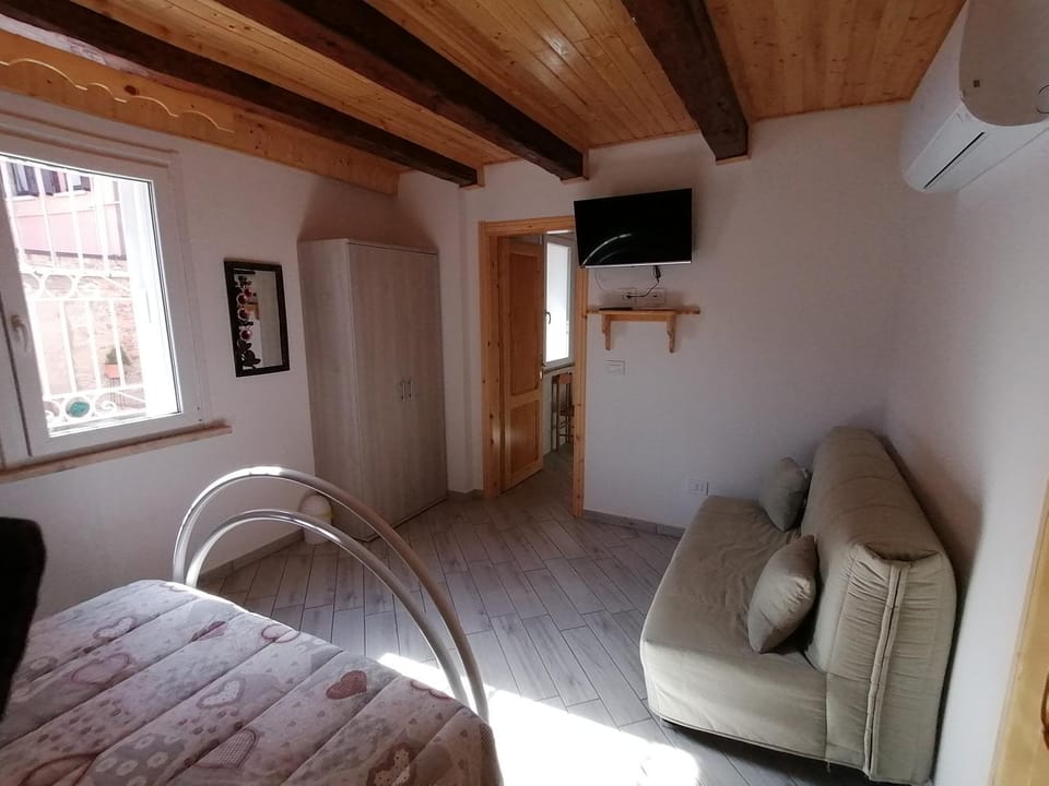 TV and multimedia, Bedroom