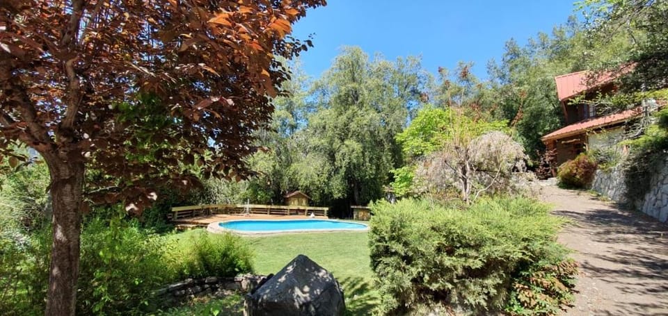 Casa de Montaña inmersa en Bosque Nativo House in San Jose de Maipo