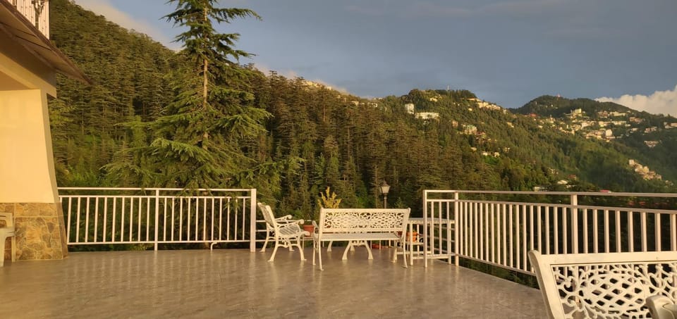 Balcony/Terrace, Mountain view
