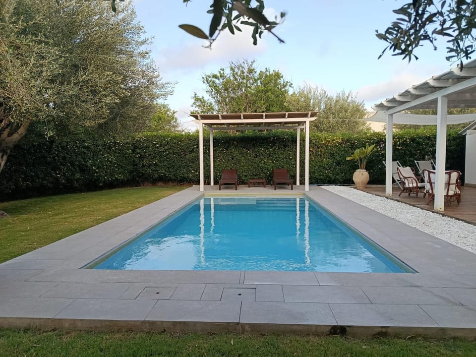 VILLA FEDERICA CON PISCINA/WITH POOL House in Santa Maria del Focallo