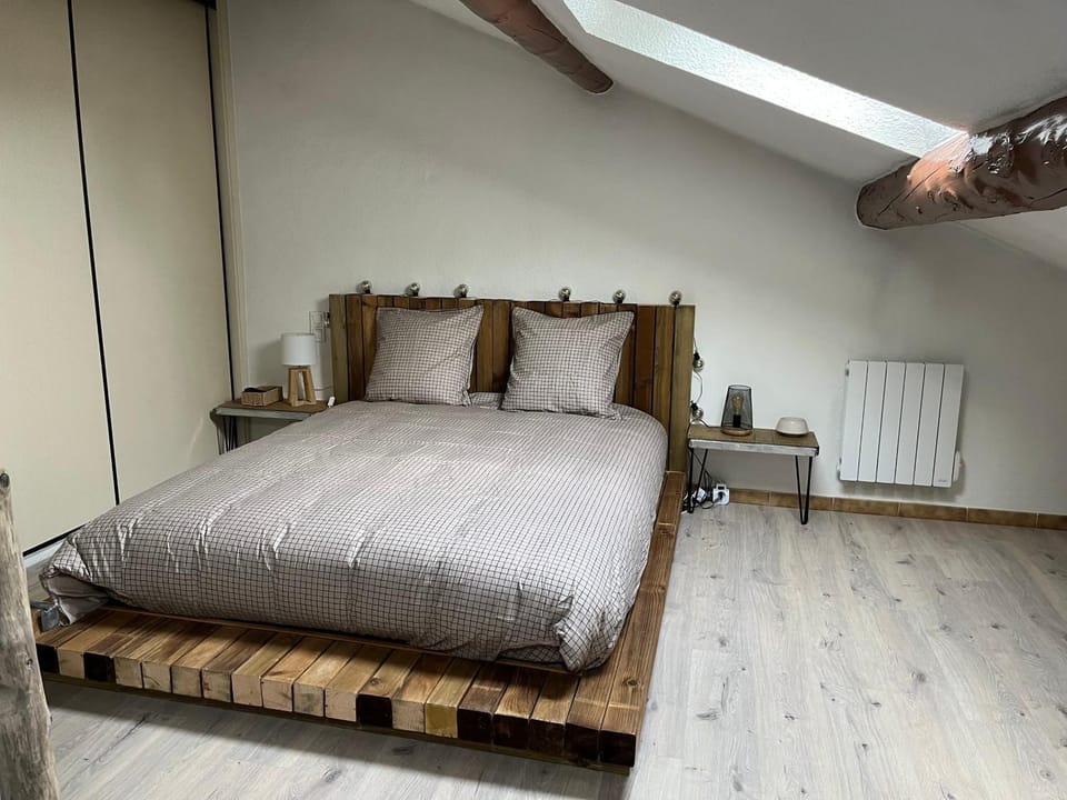 Duplex lumineux sur gde TERRASSE, BALNEO double, parking privé, CLIM, local vélos Apartment in Provence-Alpes-Côte d'Azur