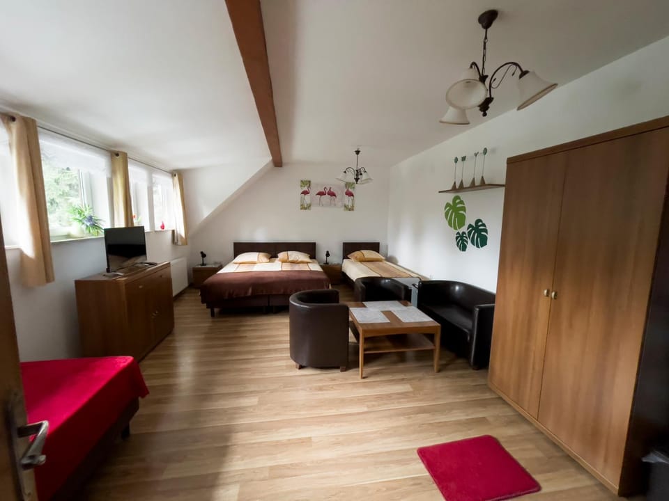 Bed, Seating area, Bedroom