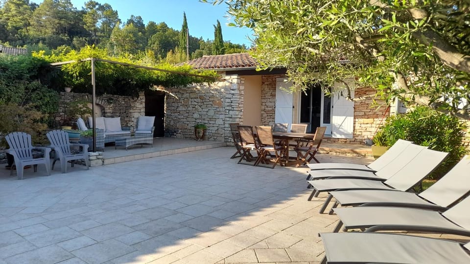 Villa L'Opaline Ardèche 10 pers Piscine privée Chauffée Animaux admis Wifi Villa in Vallon-Pont-d'Arc