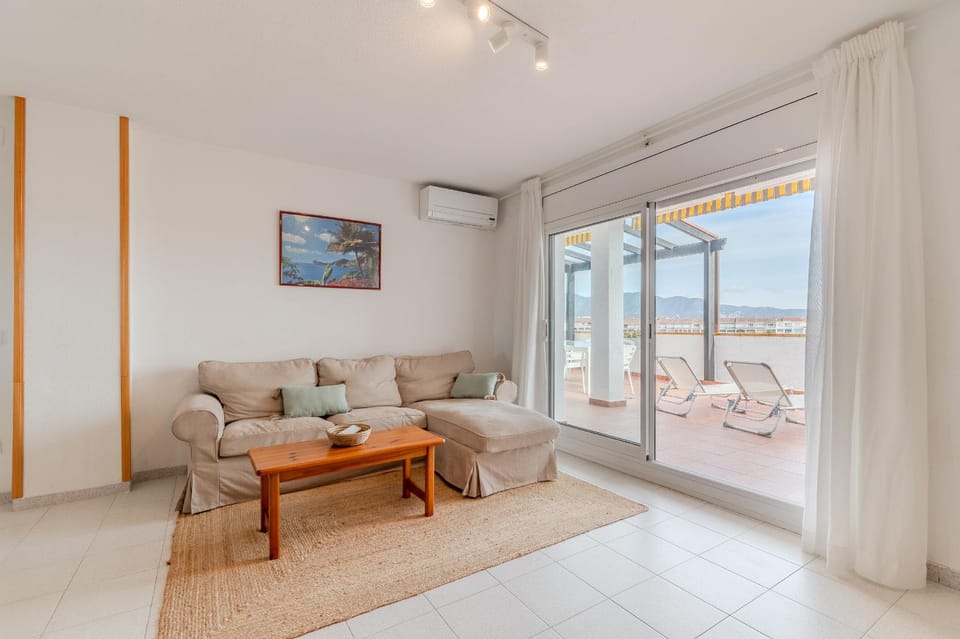 Balcony/Terrace, Living room, air conditioner