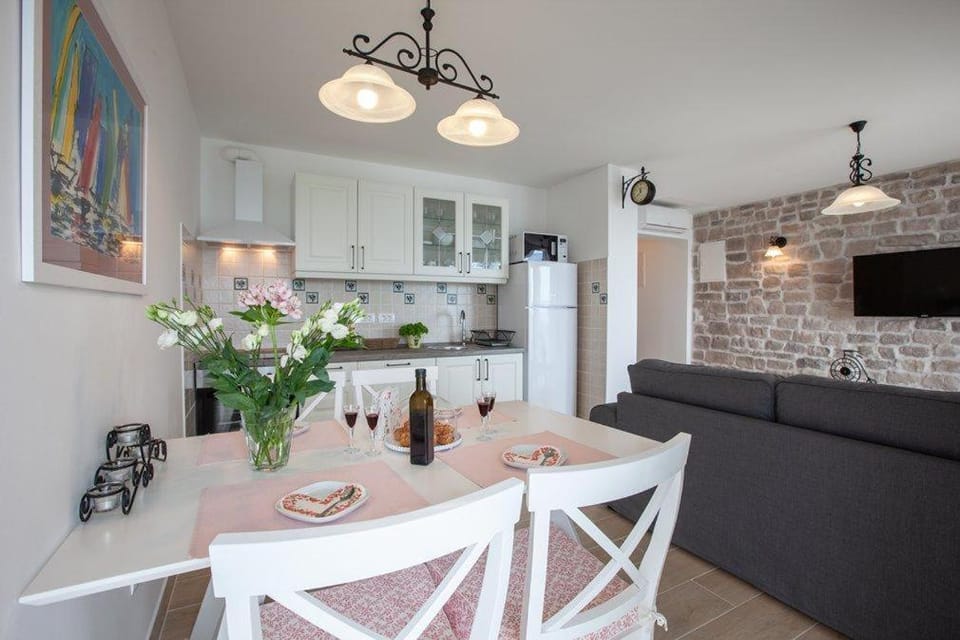 Coffee/tea facilities, Living room, Dining area