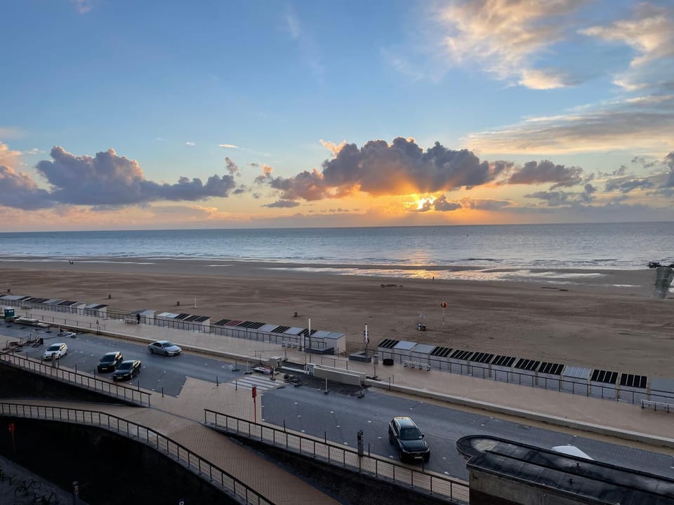 Seaview penthouse Apartment in Ostend