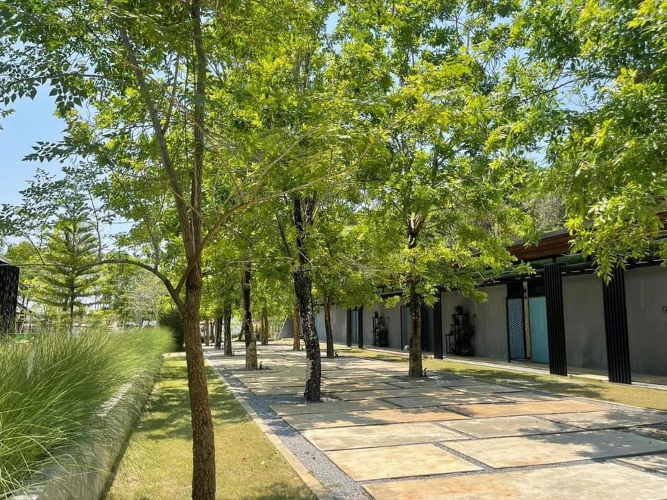 Rock Forest Resort in Chon Buri Changwat