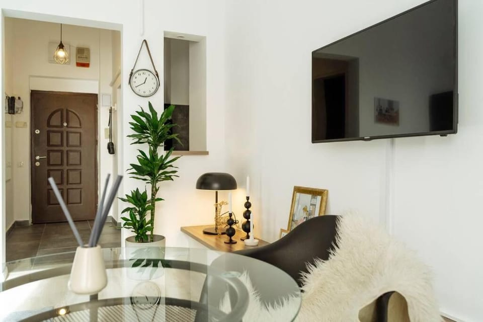 Millo Studio next to Cismigiu Park Apartment in Bucharest