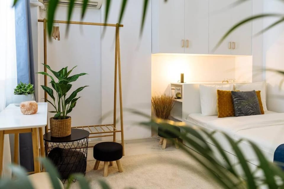 Studio with private terrace next to Cișmigiu Apartment in Bucharest