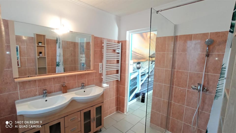 Shower, Toilet, People, Activities, Bathroom, Swimming pool, children, Family, furniture, hair dresser, locker, towels