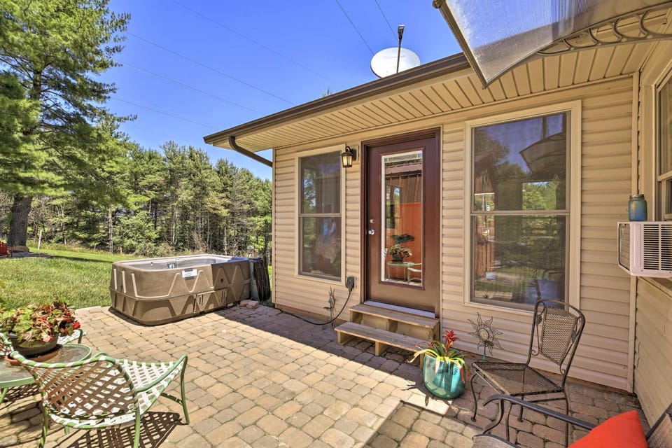 Nature Escape in Wytheville w/ Covered Porch! House in Wytheville