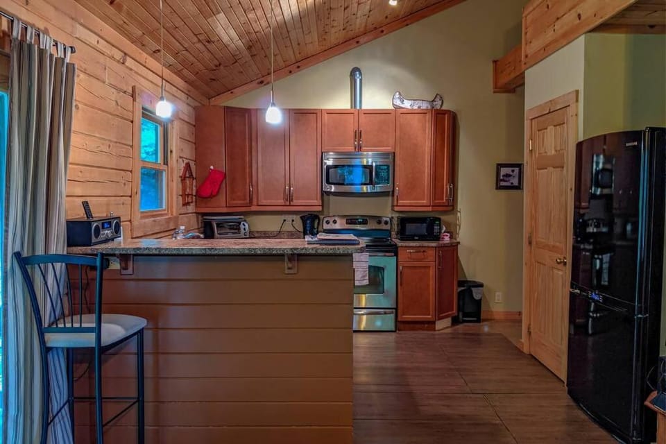 Chalet Le Boisé Chalet in Ontario
