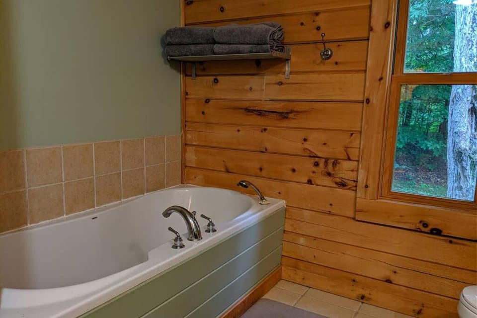 Chalet Le Boisé Chalet in Ontario