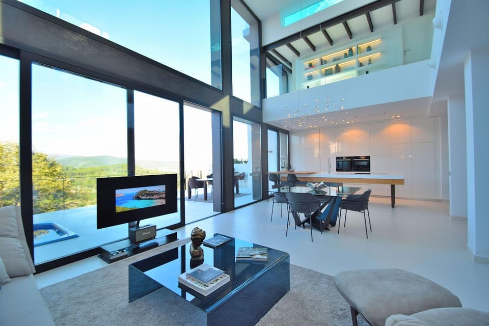 Communal lounge/ TV room, Living room