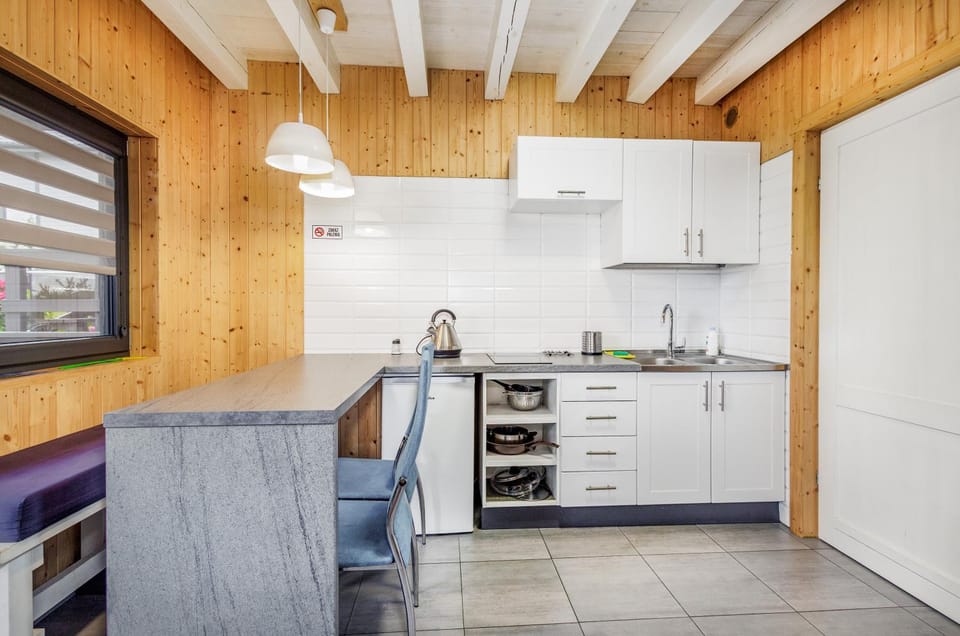 Kitchen or kitchenette, kitchen