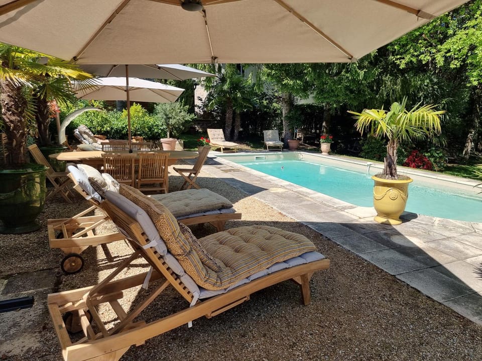 Property building, Swimming pool