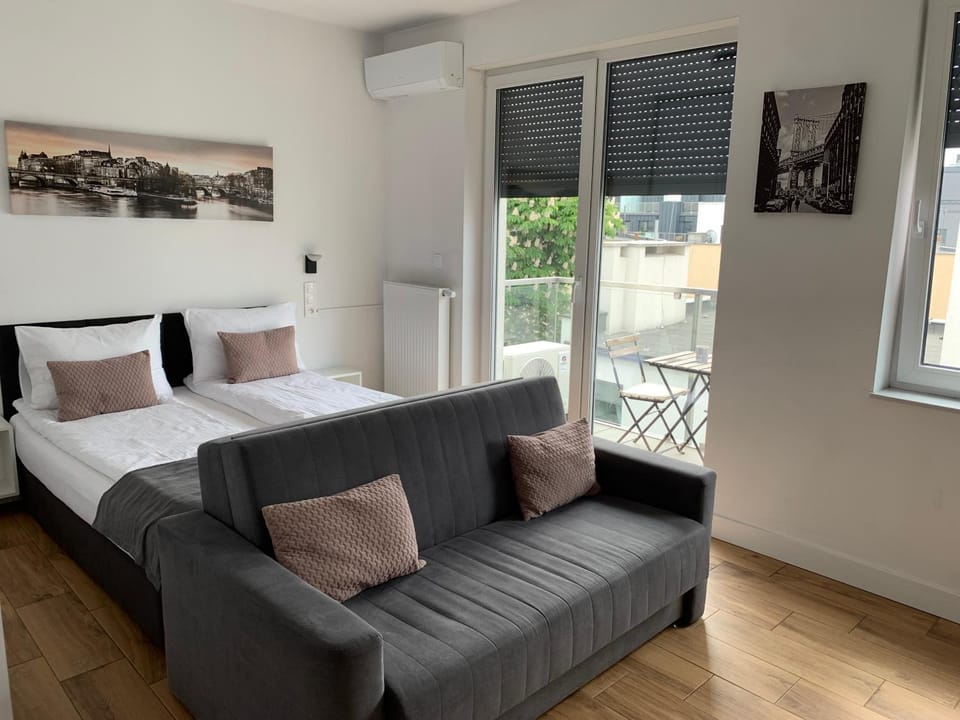 Bed, View (from property/room), Balcony/Terrace, Living room, Photo of the whole room, Seating area, Bedroom, air conditioner, air conditioner