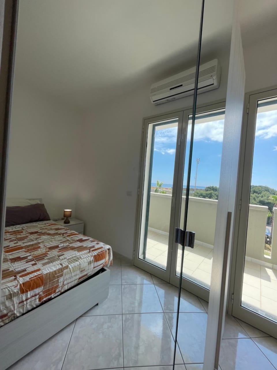 Bed, View (from property/room), Balcony/Terrace, Photo of the whole room, Sea view