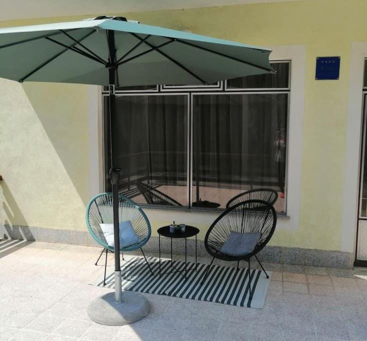Patio, Day