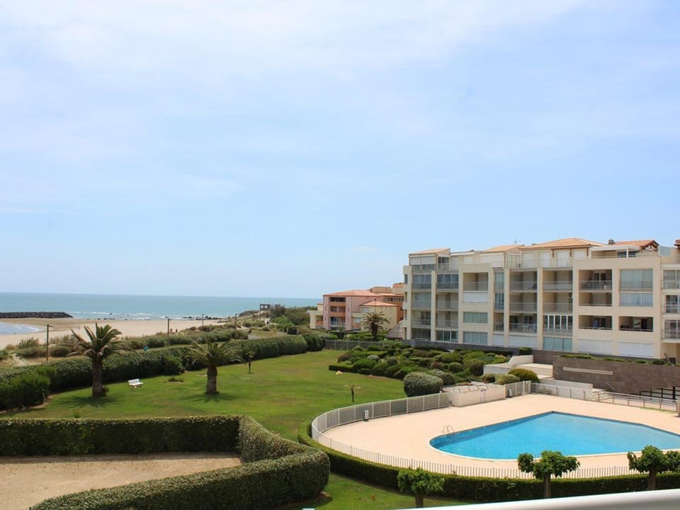 Superbe T3 lumineux 6 pers à 30m de la plage avec WIFI - FR-1-607-5 Apartment in Agde