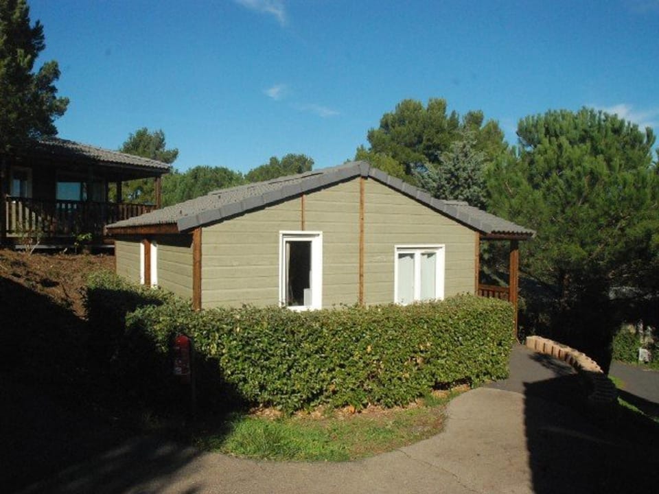 Chalet climatisé pour 6, calme avec piscine et parking - FR-1-607-59 Chalet in Agde