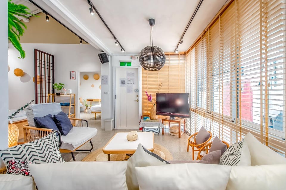 TV and multimedia, Living room, Seating area, On site