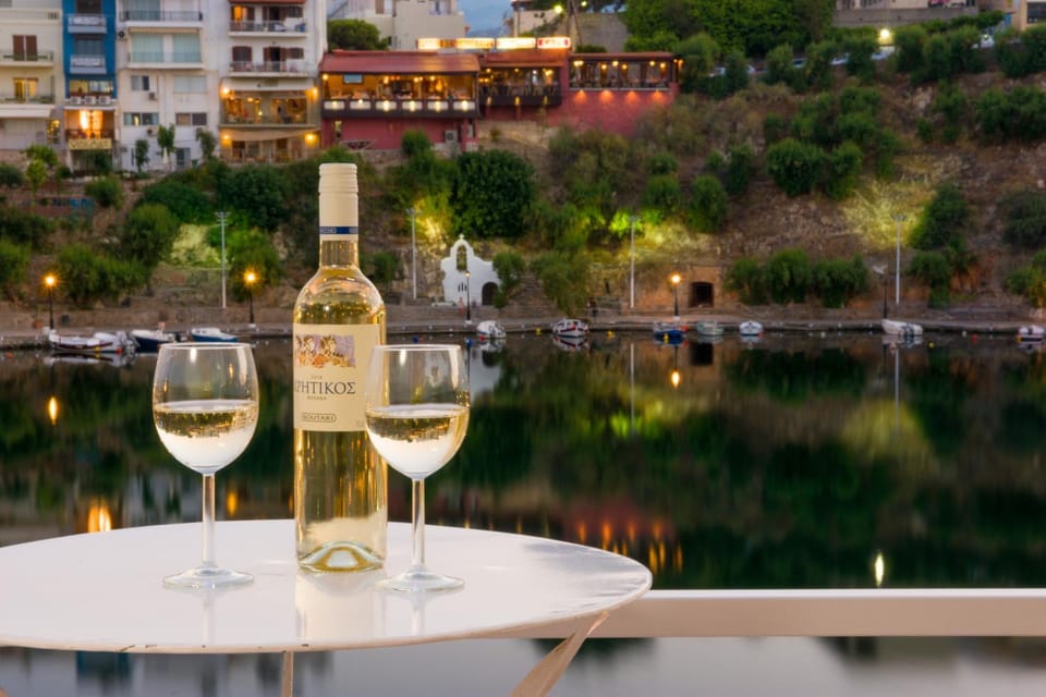 Balcony/Terrace, Balcony/Terrace, Lake view