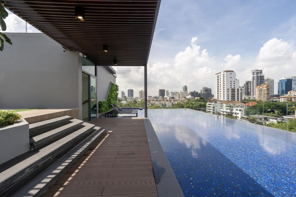 Swimming pool, Swimming pool