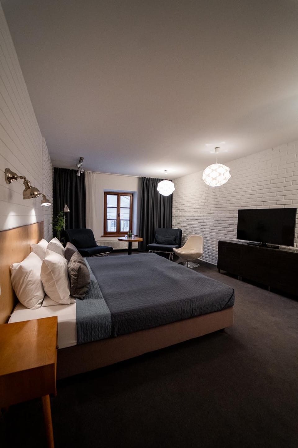 Bed, TV and multimedia, View (from property/room), Area and facilities