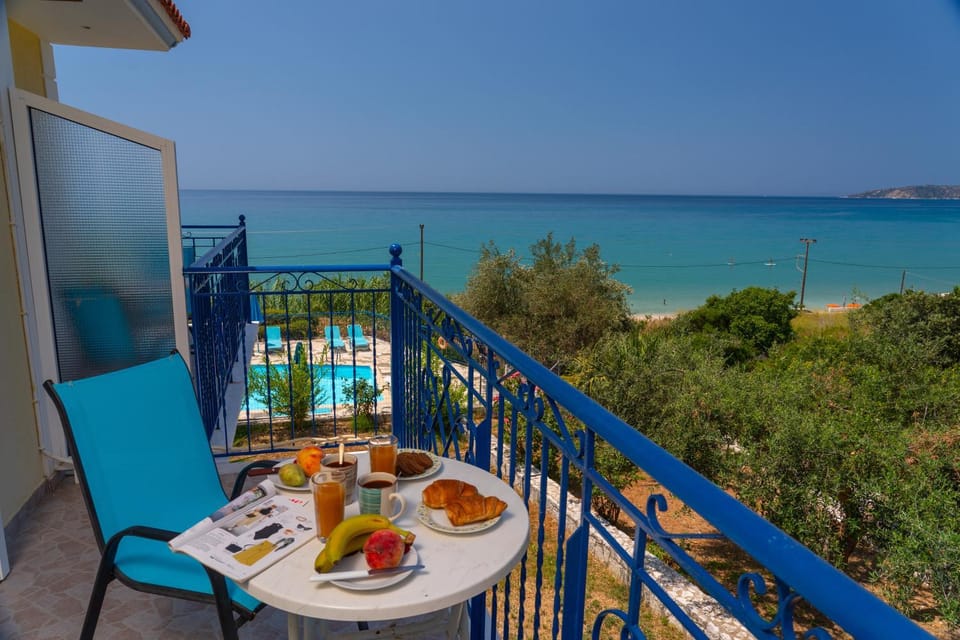 View (from property/room), Balcony/Terrace, Sea view