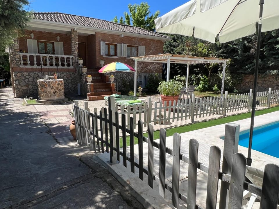 Casa Rural Serafïn, Pet Friendly House in Castile-La Mancha