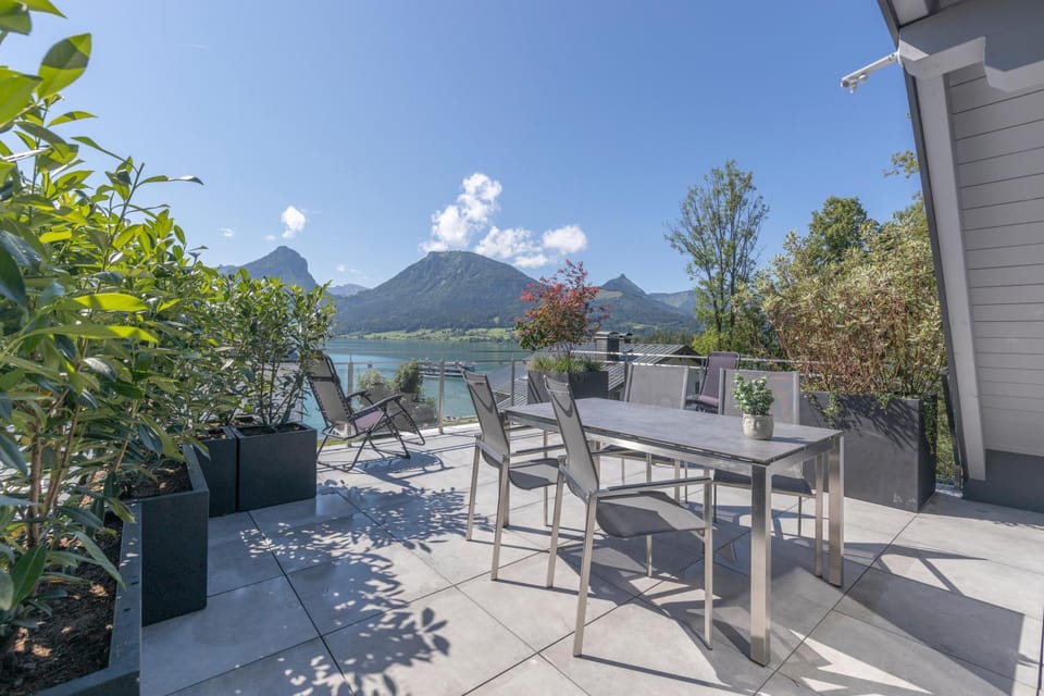 View (from property/room), Balcony/Terrace, Balcony/Terrace, Lake view