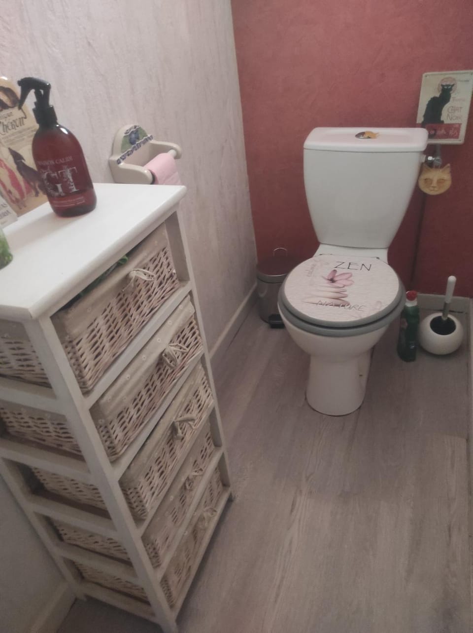 Chambre spatieuse avec grand lit. Bed and Breakfast in Occitanie