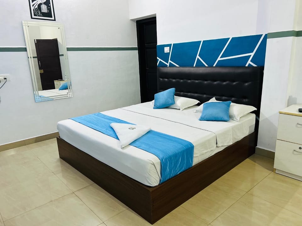 Valiyaparambil residency Hotel in Kerala