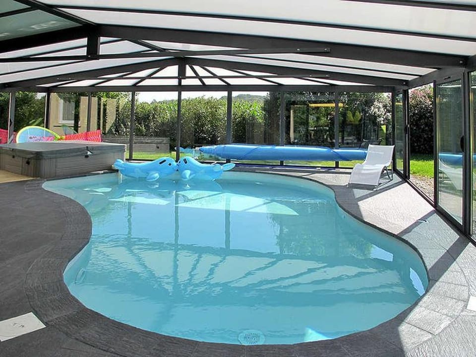 Villa charmante proche de Kersaint-Plabennec avec piscine privée Villa in Finistere