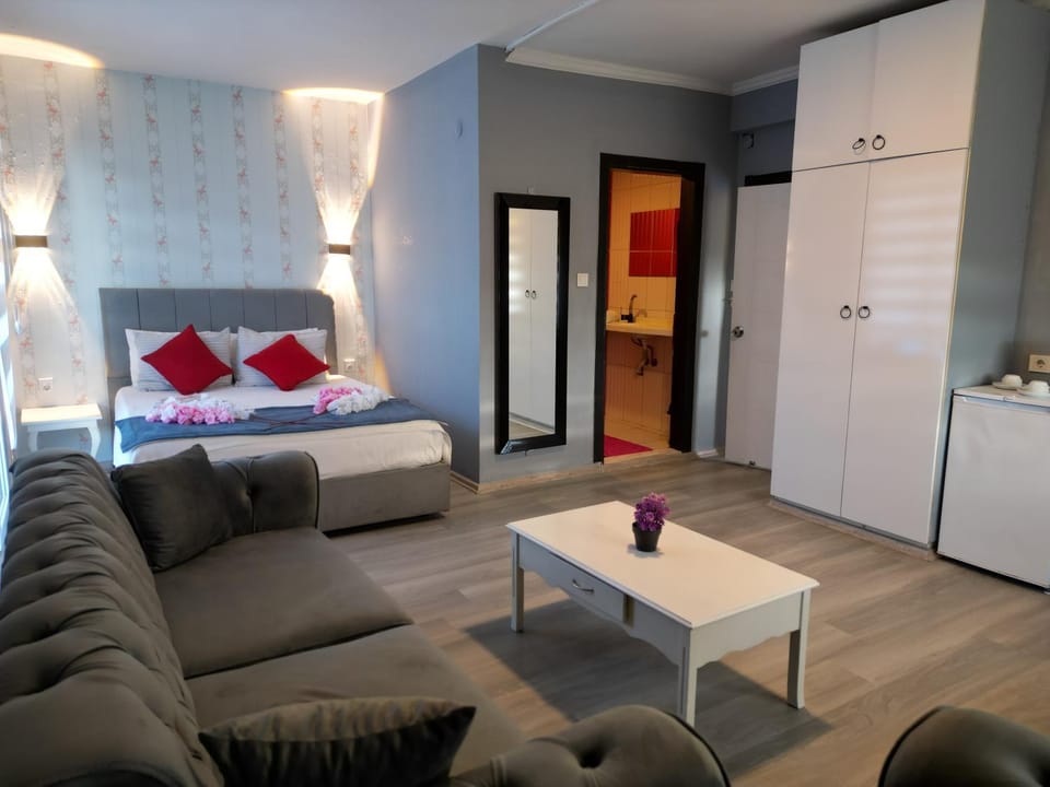 Seating area, Bedroom