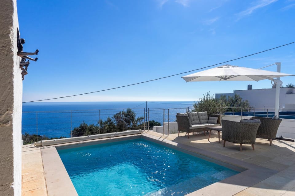 Sea view, Swimming pool
