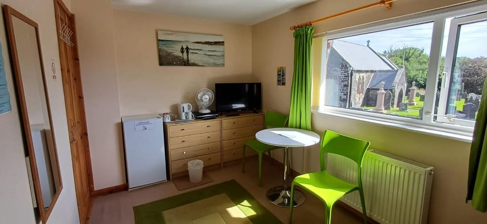 TV and multimedia, Bedroom