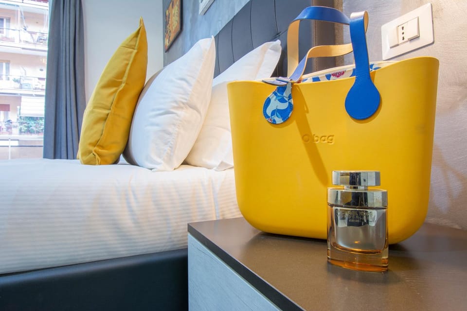 Luxury Boutique Hotel Bed and Breakfast in Rome