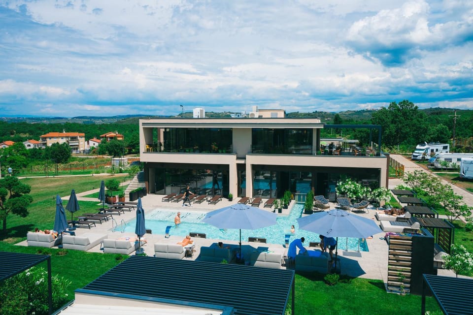 Property building, Pool view, Swimming pool