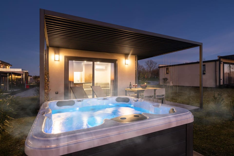 Night, Natural landscape, Hot Tub