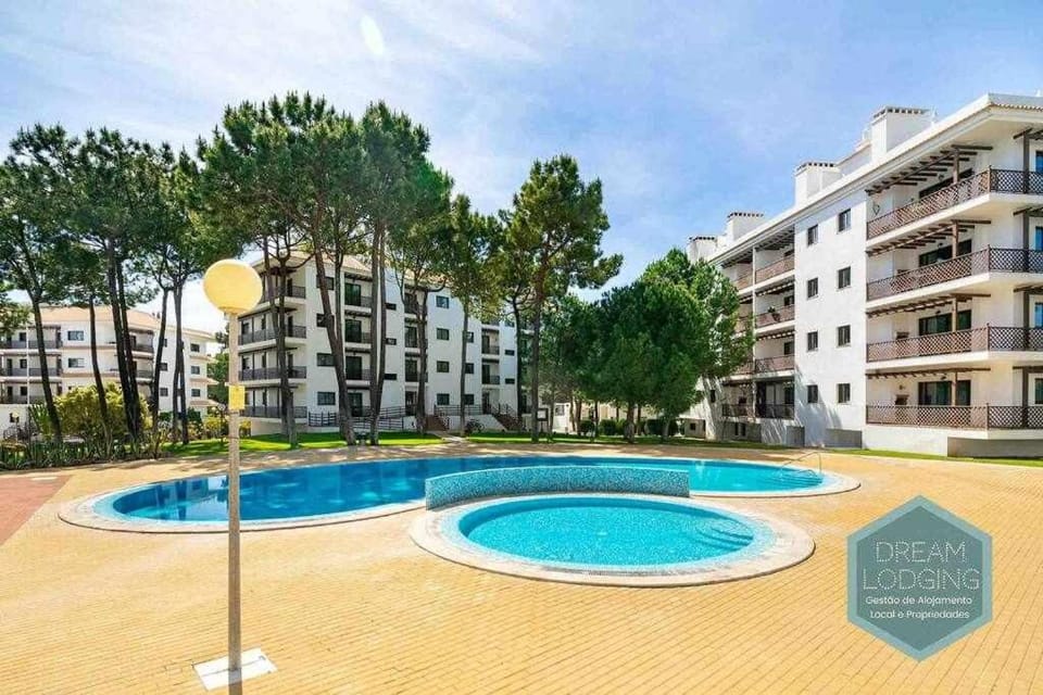 Falésia Park - Dream Lodging Apartment in Olhos de Água
