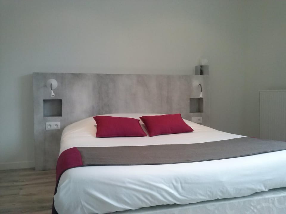 LOGIS - Hôtel Restaurant Du Canard Hotel in Hauts-de-France