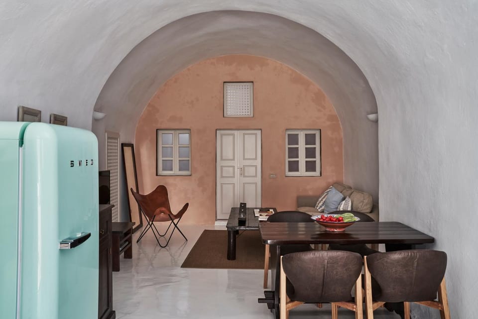 2 bedroom charming villa with outdoors jacuzzi House in Megalochori