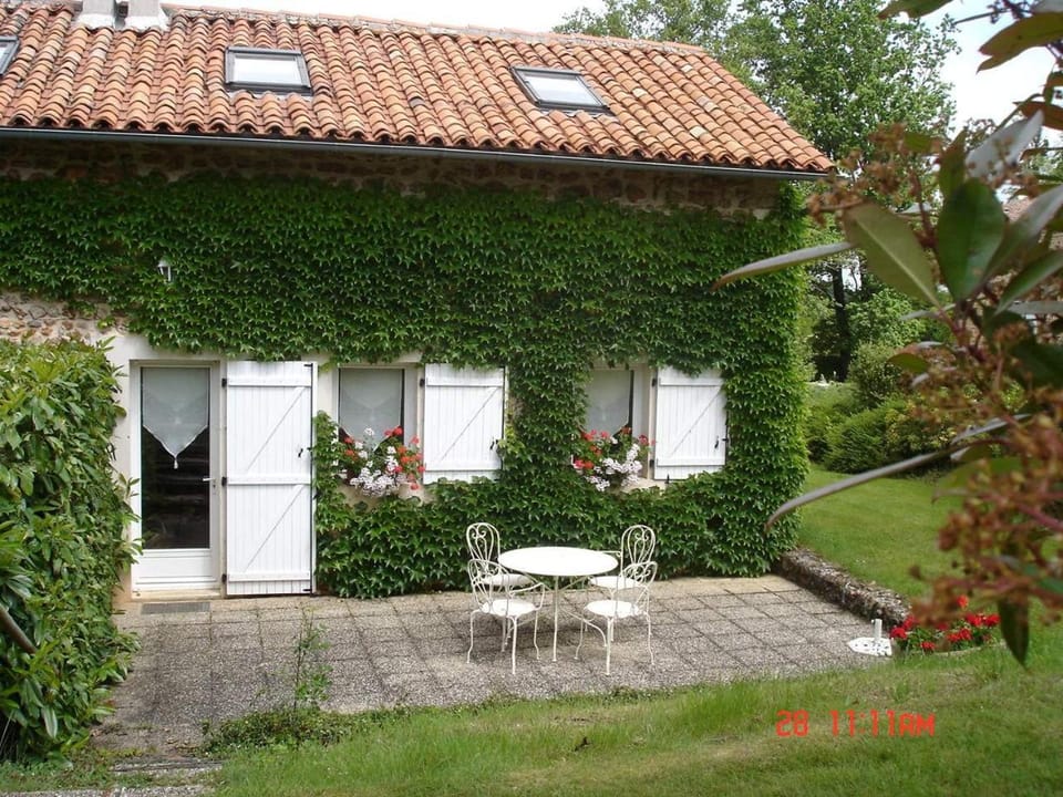 Gîte 4 personnes situé aux portes du Périgord Apartment in Nouvelle-Aquitaine