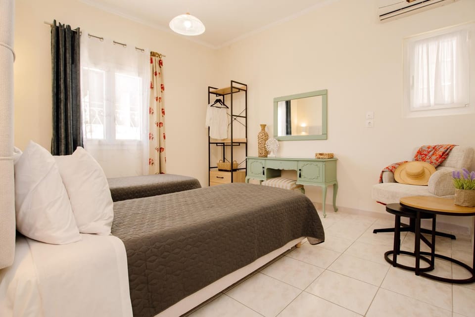 Bed, Bedroom, air conditioner