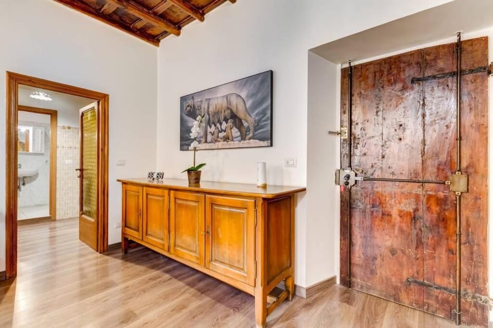 LauraLuxuryHome Cavour Fori Imperiali Apartment in Rome