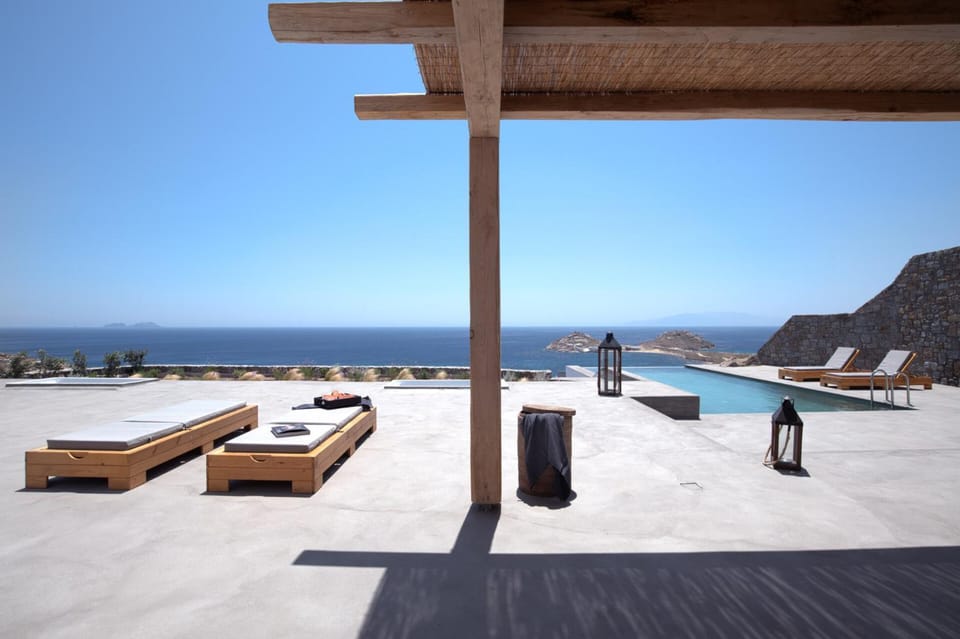 Balcony/Terrace, Sea view, Swimming pool