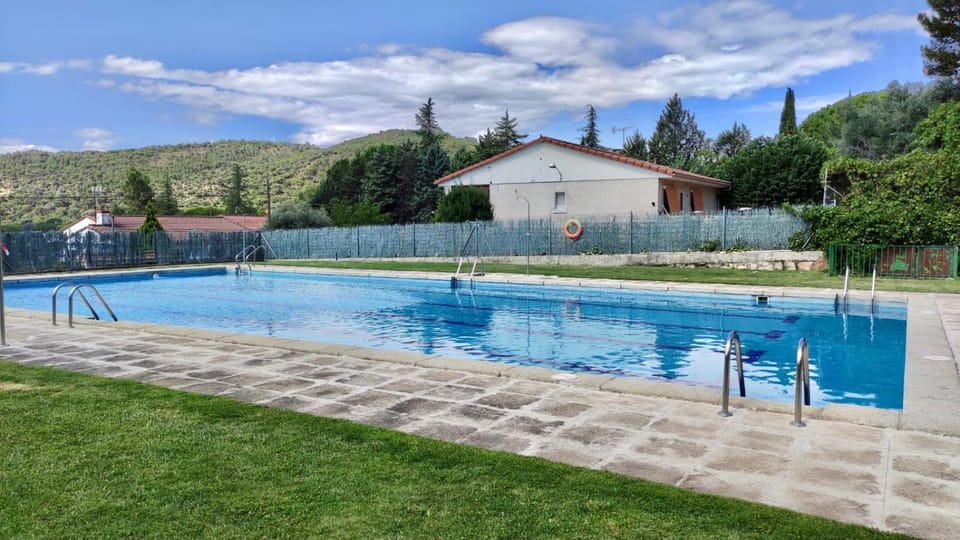 Pool view, Swimming pool